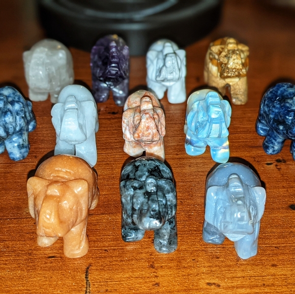 Metaphysical Healing Crystal Elephant Gemstone | Body Balance Gemstone - Picture 9 of 10